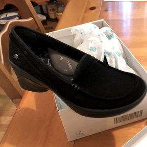 BZees cloud technology shoes